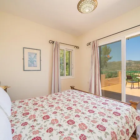 Villa Thymari By