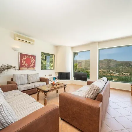 Villa Thymari By